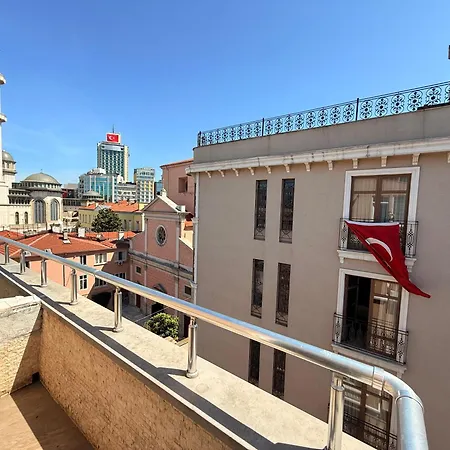 Aparthotel Iq 3*