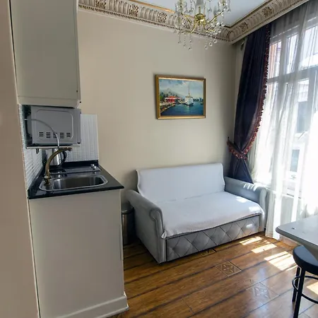 Iq Istambul