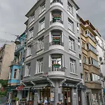 Iq Aparthotel Istanbul