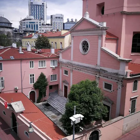 Iq Istanbul