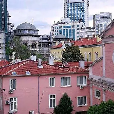 Iq Apartmanhotel