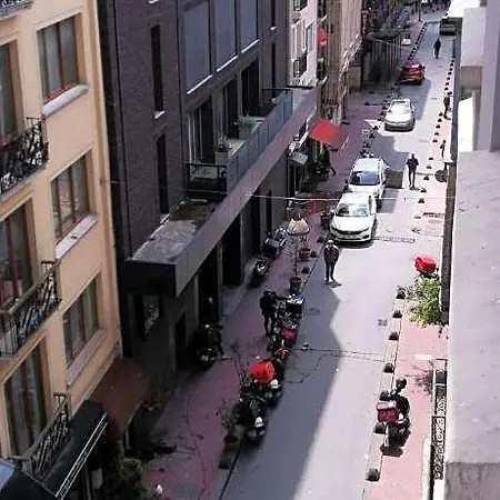 Iq 4* Isztambul