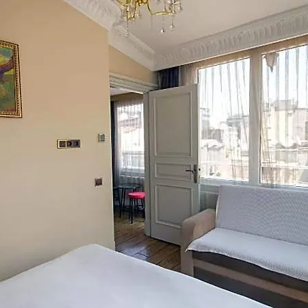 Iq Apartmanhotel