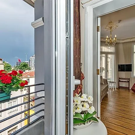 Iq 4* Istanbul